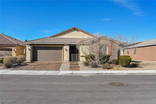 8901 Kenzie Cove Street, Las Vegas, NV 89131