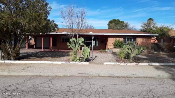 2041 E Rennoc Stravenue, Tucson, AZ 85719