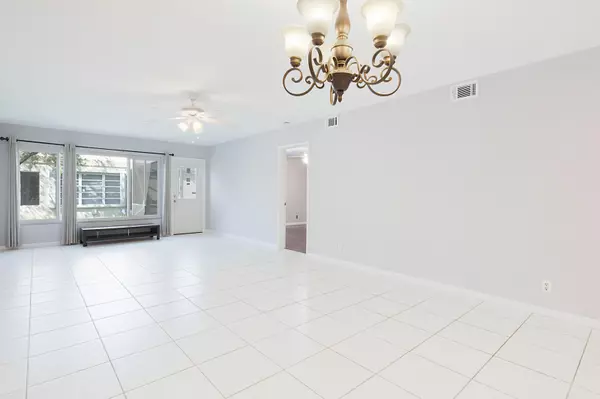 Boca Raton, FL 33496,18731 Stewart CIR 3