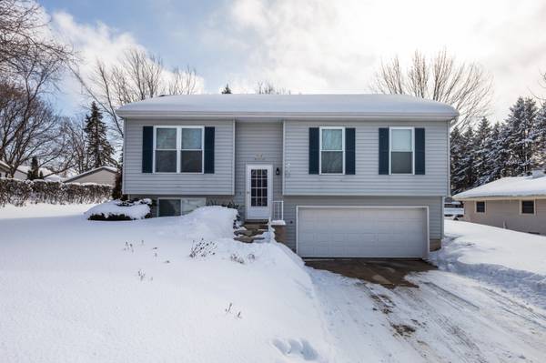 N70W23739 Prides Rd, Sussex, WI 53089