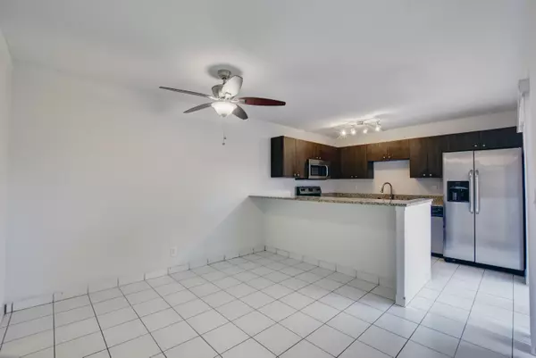 Palm Springs, FL 33461,932 Springdale CIR