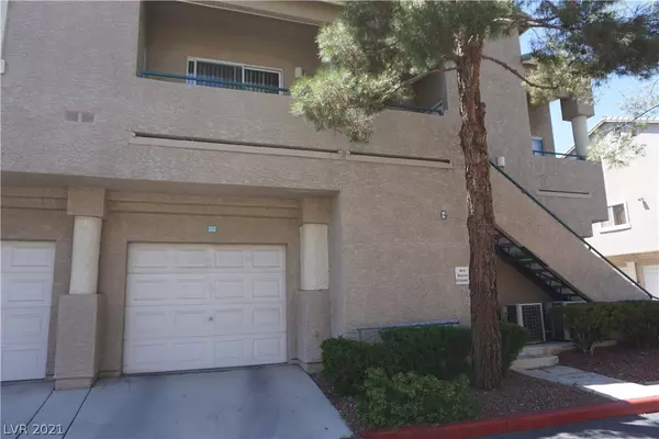 Las Vegas, NV 89117,2153 Turquoise Ridge Street #202