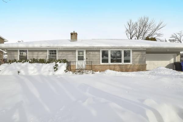 1504 N Nicholas St, Appleton, WI 54914