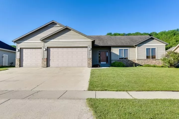 3037 Valley St, Black Earth, WI 53515