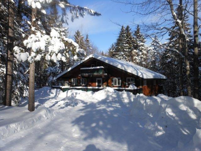 38 Upper Highlands LOOP, Dover, VT 05356