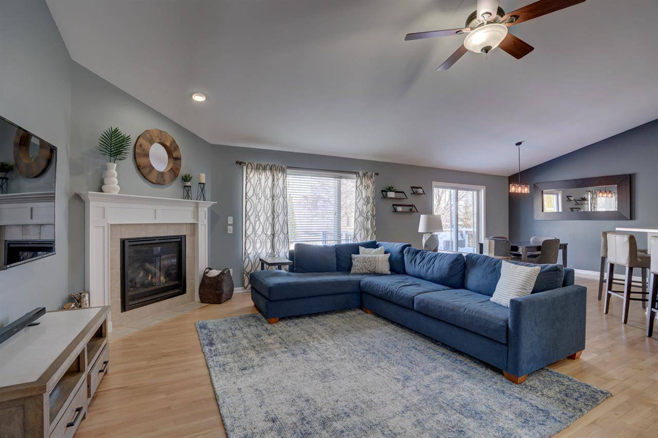 Madison, WI 53562,9406 Elderberry Rd