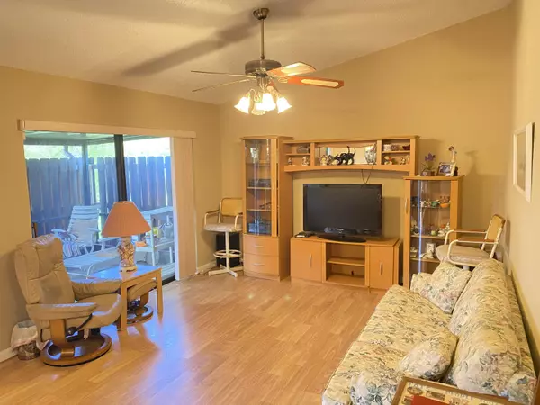 Palm Springs, FL 33461,452 Springdale CIR