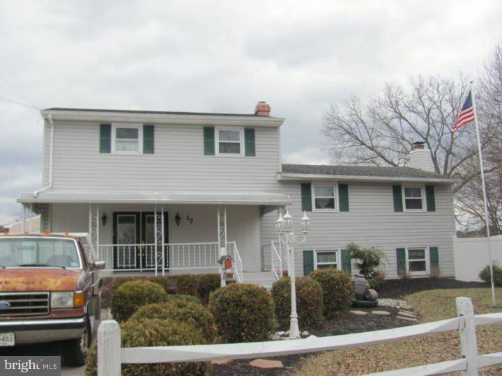 Pine Hill, NJ 08021,17 PENN DR