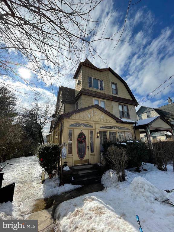 400 W MOUNT CARMEL AVE, Glenside, PA 19038