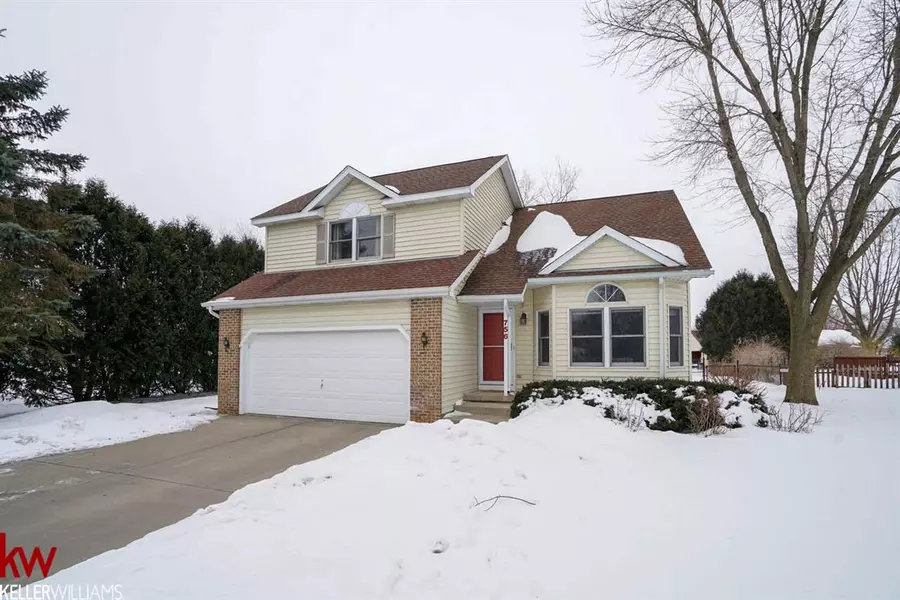 756 E Hillcrest Dr, Verona, WI 53593