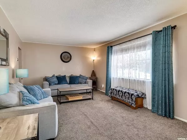 Washington Terrace, UT 84405,4370 S 175 E