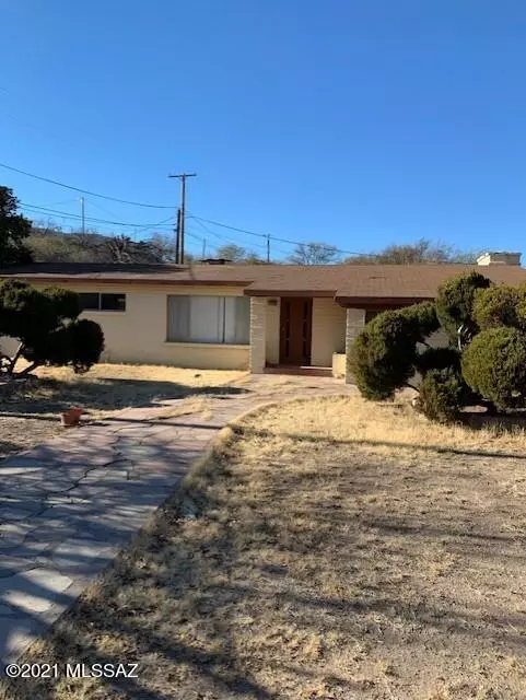 680 W Mesquite Place, Nogales, AZ 85621