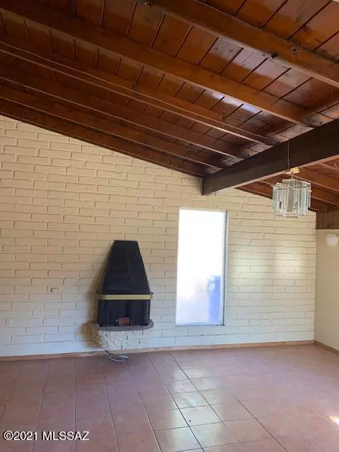 Nogales, AZ 85621,680 W Mesquite Place