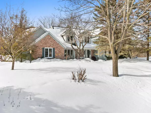 Mequon, WI 53092,10621 N Riverlake Ct