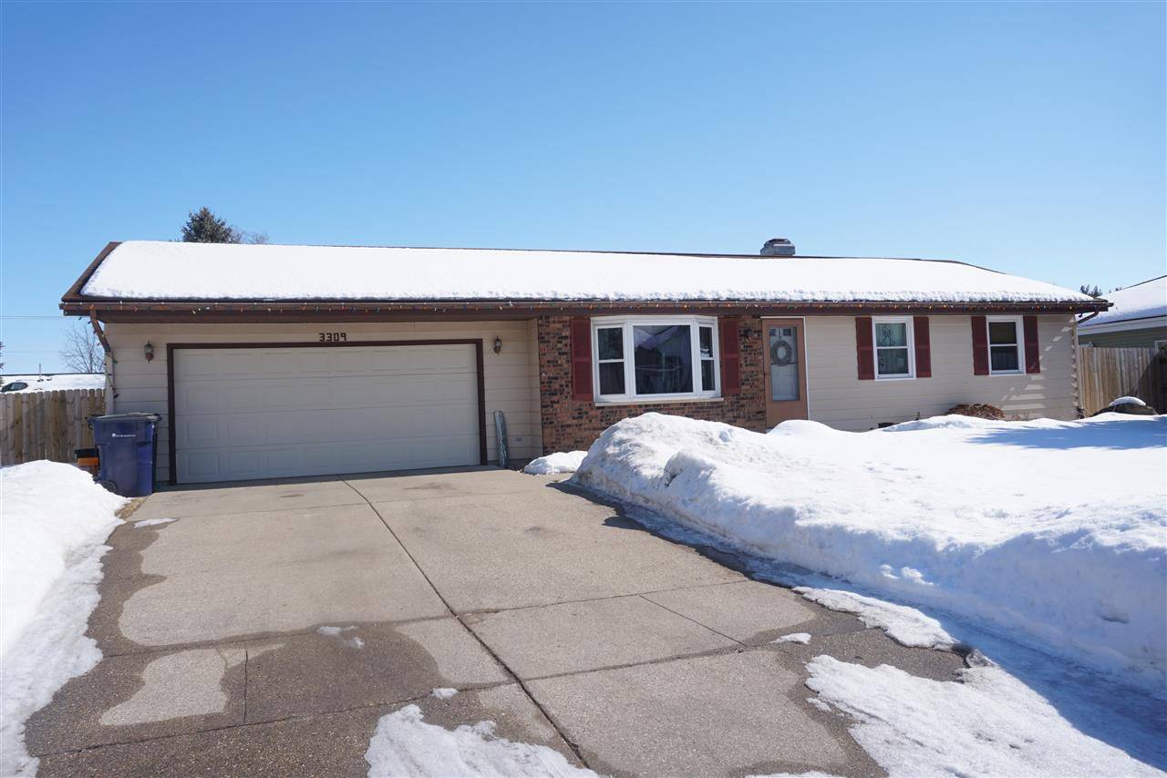 Janesville, WI 53548,3309 Turnberry Dr