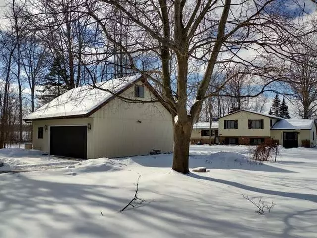 4997 DUNBAR COURT, Gladwin, MI 48624