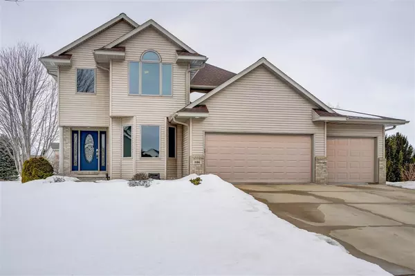 806 Mack Ln, Deforest, WI 53532