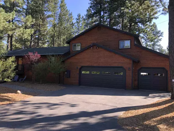 10201 Surrey Place, Truckee, CA 96161