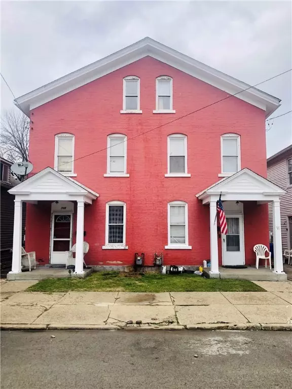 709 10th Ave, New Brighton, PA 15066