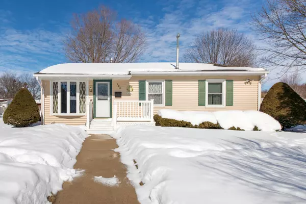 722 Rice St, Horicon, WI 53032