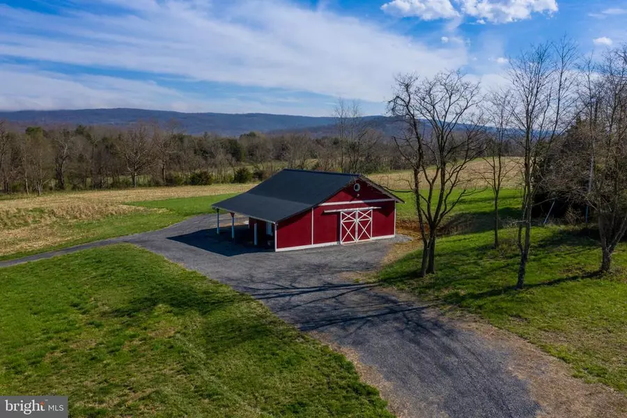 721 KENNEL RD, Boyce, VA 22620