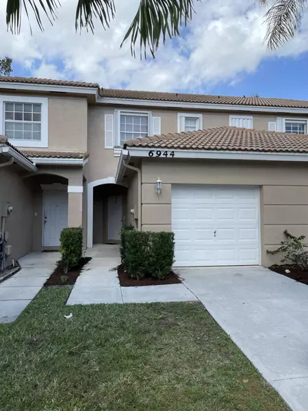 6944 Thicket TRCE, Lake Worth, FL 33467