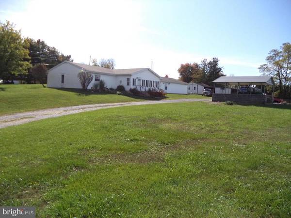 58 KINGS NEST DR, Kearneysville, WV 25430