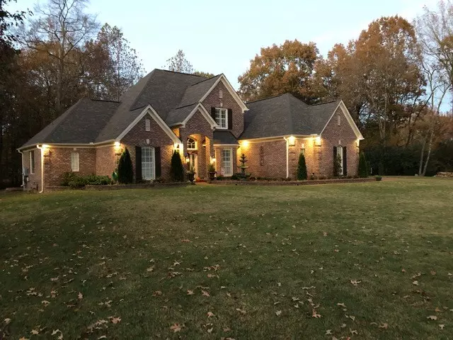 Unincorporated, TN 38017,1435 OAK LAKE CIR