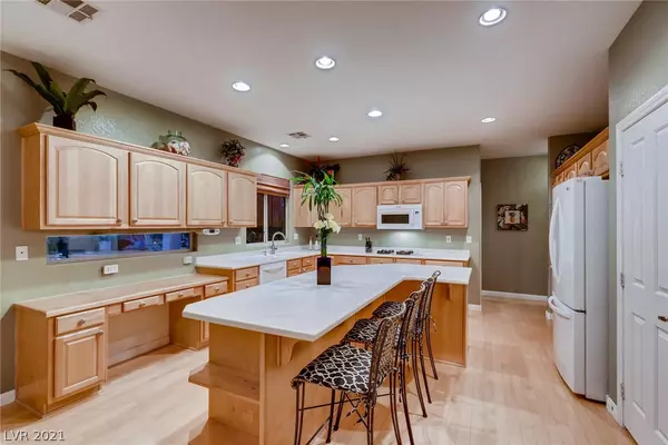 Henderson, NV 89052,693 Fenwick Lane