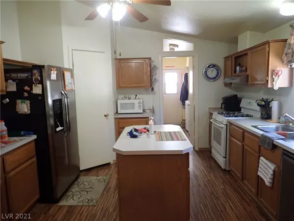 Pahrump, NV 89048,2161 Windsong Lane