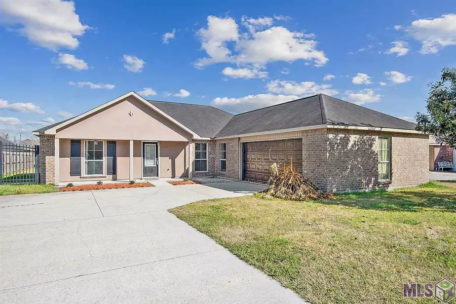 13524 PARENT RD, Gonzales, LA 70737