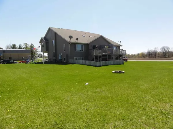 Fall River, WI 53932,101-103 Deer Run Dr