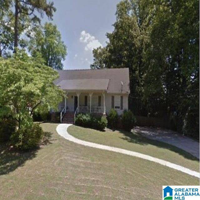 827 MOUNTAIN BRANCH LN, Vestavia Hills, AL 35226