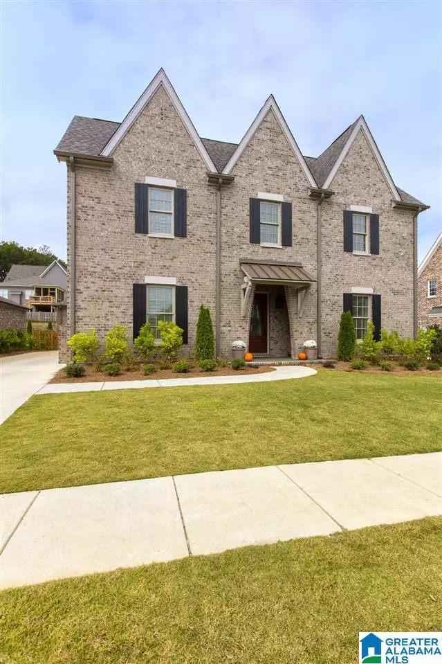 Vestavia Hills, AL 35242,689 PROVENCE DR