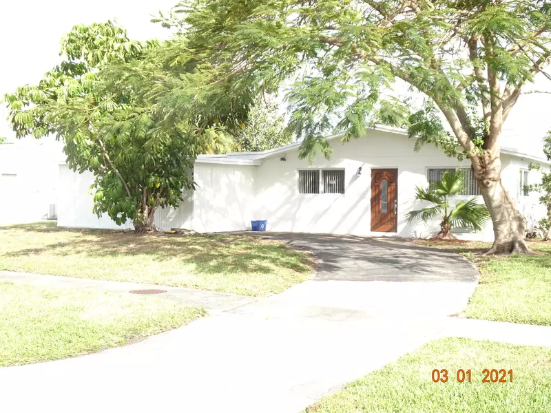 4111 Rodgers ST, Palm Beach Gardens, FL 33410