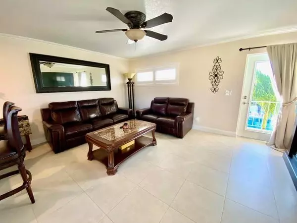 North Palm Beach, FL 33408,731 Hummingbird WAY 7