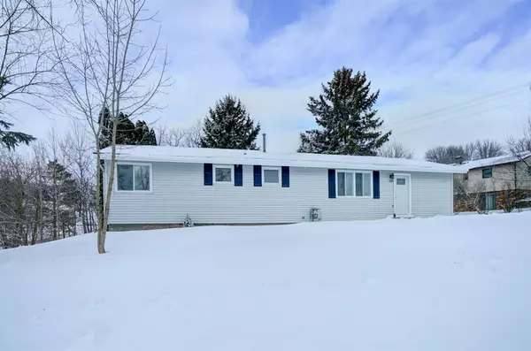 110 Grimstad Dr, Barneveld, WI 53507