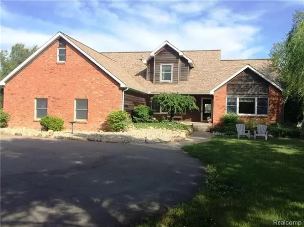 6433 W SHARPE RD, Handy Twp, MI 48836