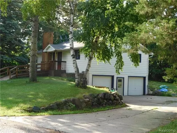 Fowlerville Vlg, MI 48836,140 N HIBBARD ST