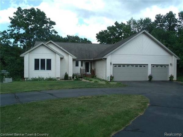 6891 CROFOOT RD, Fowlerville, MI 48836