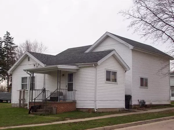 Cambria, WI 53923,417 Center St