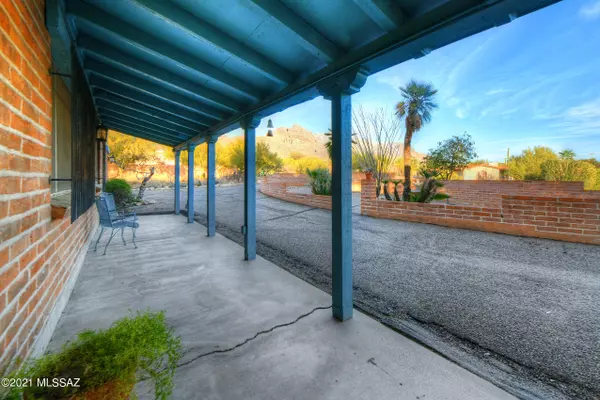 Tucson, AZ 85718,6815 N Moonglow Drive