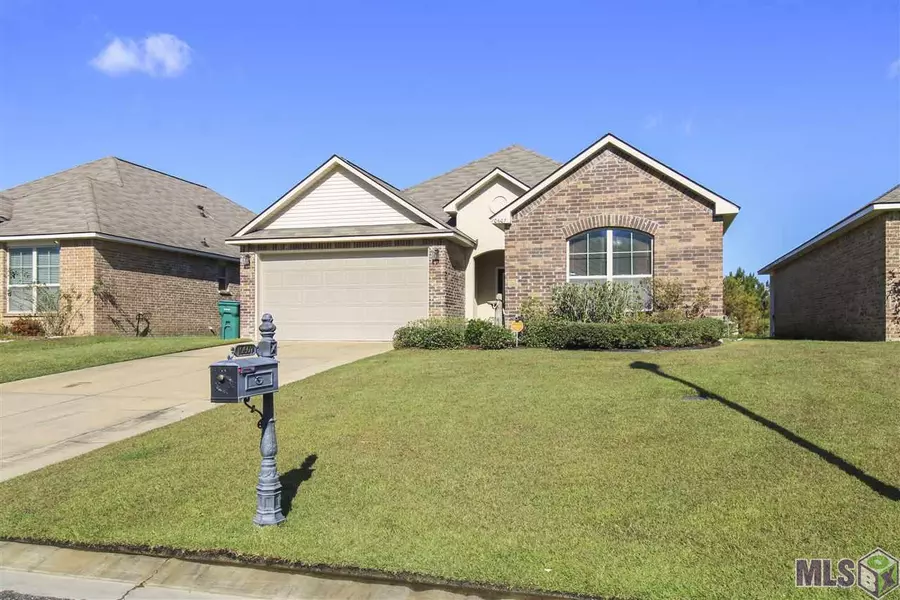 10607 DODGER DR, Denham Springs, LA 70726