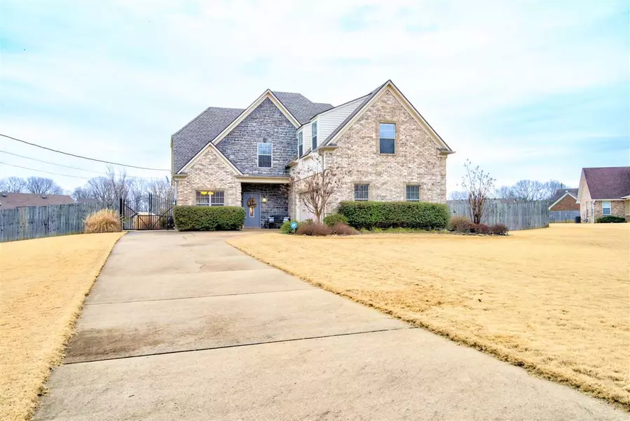 92 AMBER TREE CV, Brighton, TN 38011