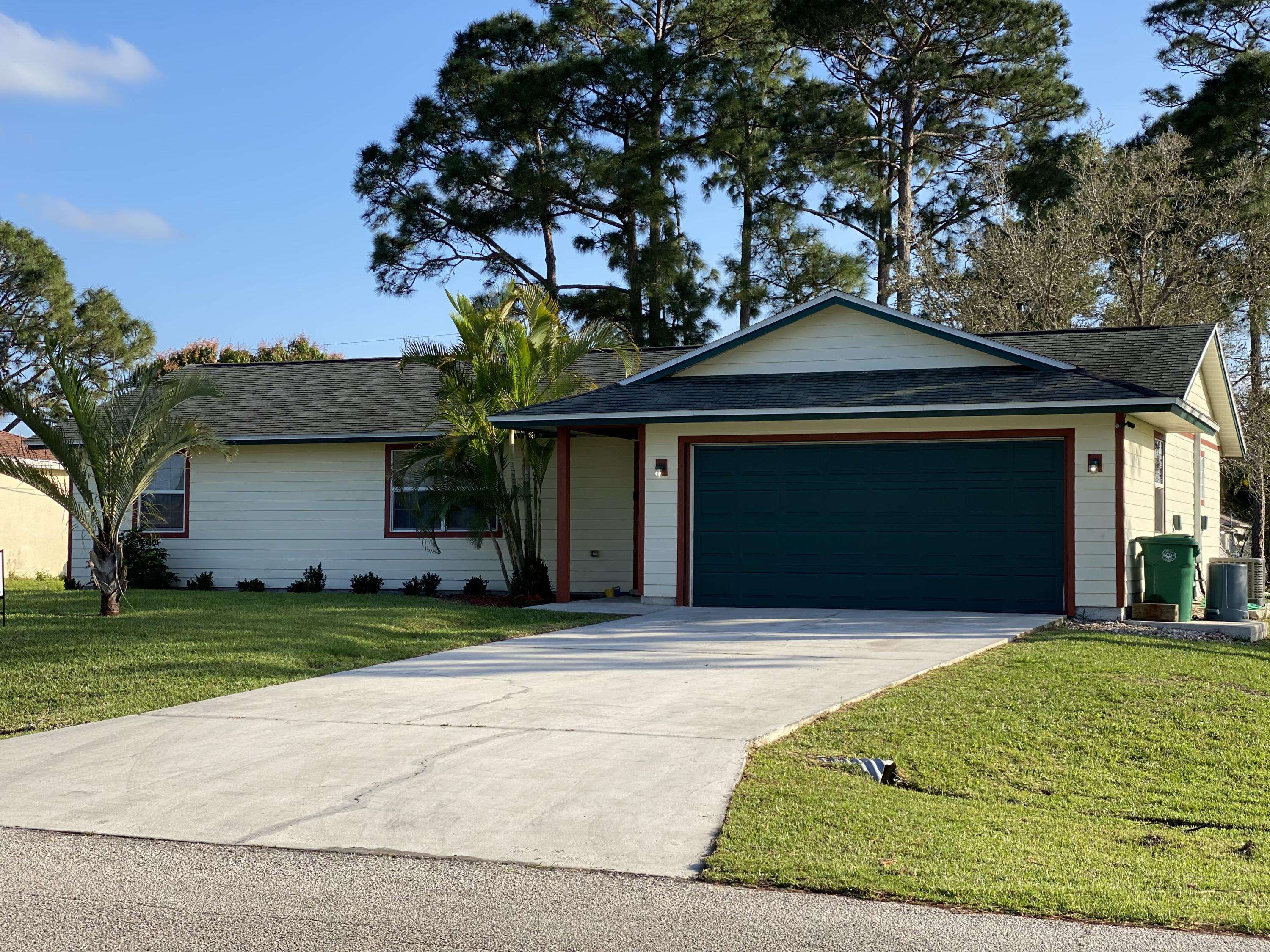 Port Saint Lucie, FL 34983,590 SW Fairview AVE
