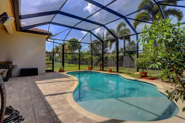 Lake Worth, FL 33463,7037 Merganser CT