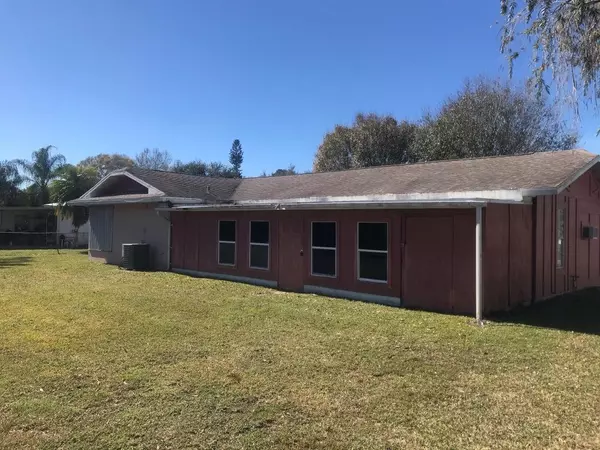 Port Saint Lucie, FL 34983,891 SW Goodrich ST