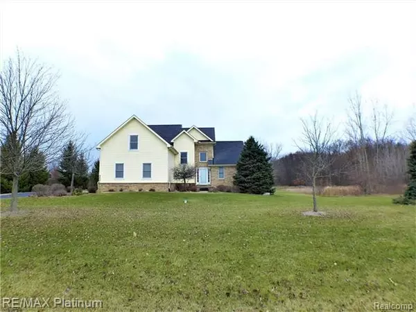 Handy Twp, MI 48836,9836 FOUNTAIN LN