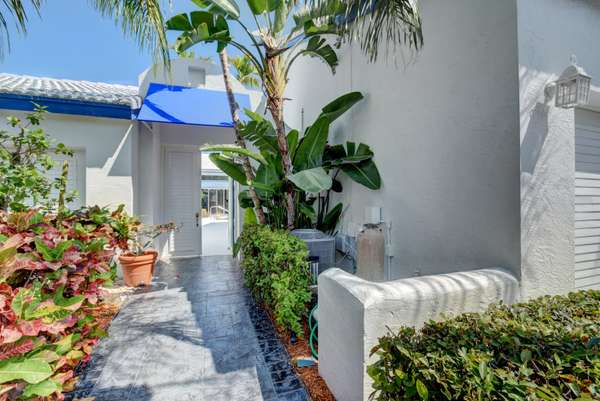 3695 Mykonos CT, Boca Raton, FL 33487
