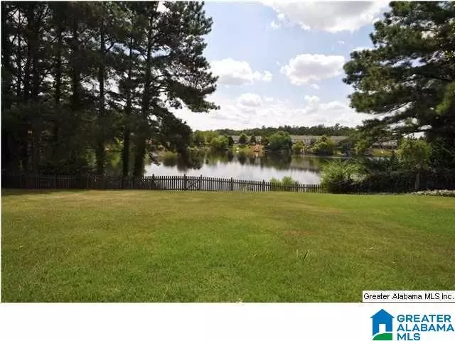 221 TREYMOOR LAKE CIR, Alabaster, AL 35007